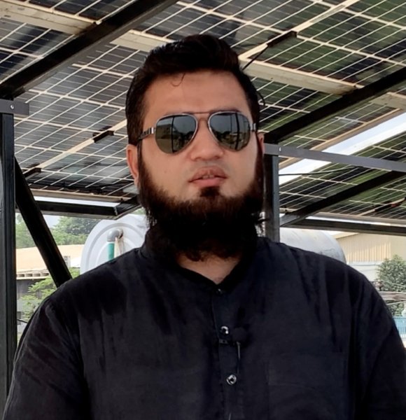 CEO of Kompas Solar – Leading Solar Energy Company in AJK & Pakistan About Kompas Solar